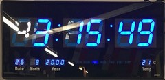LED - Wanduhr mit Zahlen blau quadratisch digital Uhr Datum Temperatur Alarm.(45x22cm)4622#