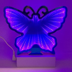 Leuchtende 3D LED-Spiegelbild mit Schmetterling-Motiv