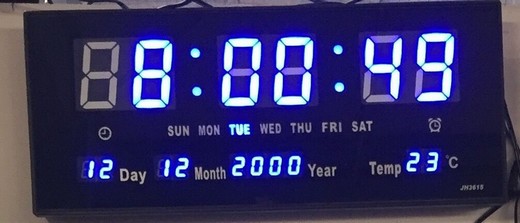 LED - Wanduhr mit Zahlen blau quadratisch digital Uhr Datum Temperatur Alarm (36x15cm) 3615mm #