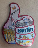 Weißblechen Kühlschrankmagnet 6,5x 8,5 cm mit Berlin-Motiv.
