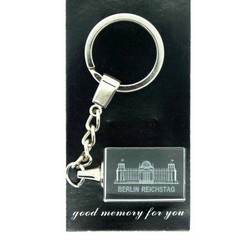 Key ring with 3D plastic glass