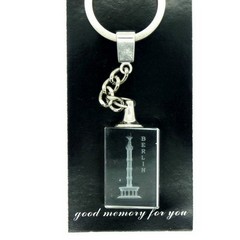 Key ring with 3D plastic glass