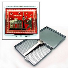 Cigarette case metal with red Berlin motif