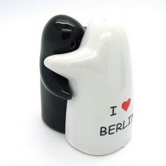 Salt and pepper shakers (black and white)