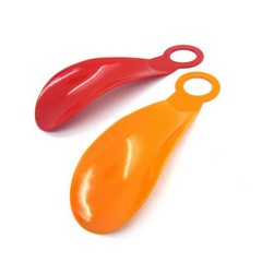 Shoehorn 15cm (assorted colors)