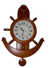 Steuerrad Uhr 930 aus Holz hell und Dunkel 45cm