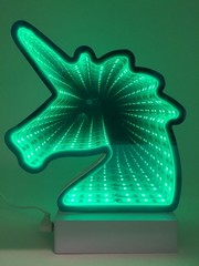 Leuchtende 3D LED-Spiegelbild mit Einhorn-Motiv