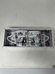 Zwei Kaffeetassen Berliner Muster 27cm X10cm
