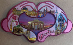 Weißblechen Kühlschrankmagnet 6x11 cm mit Berlin-Motiv.